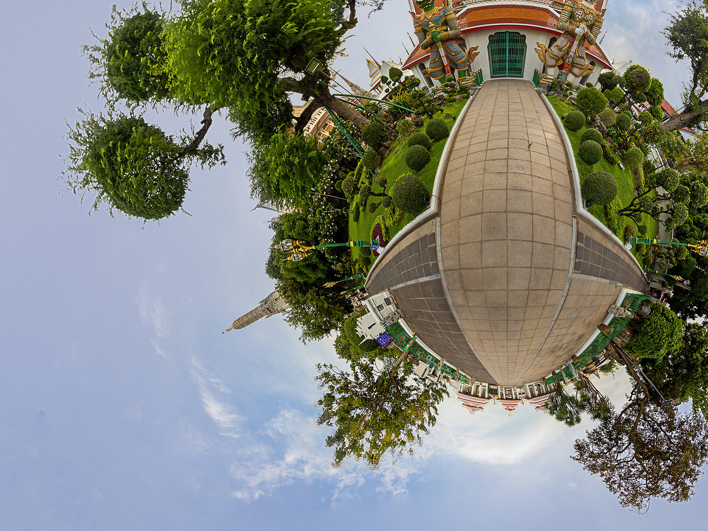 Wat Arun Planet