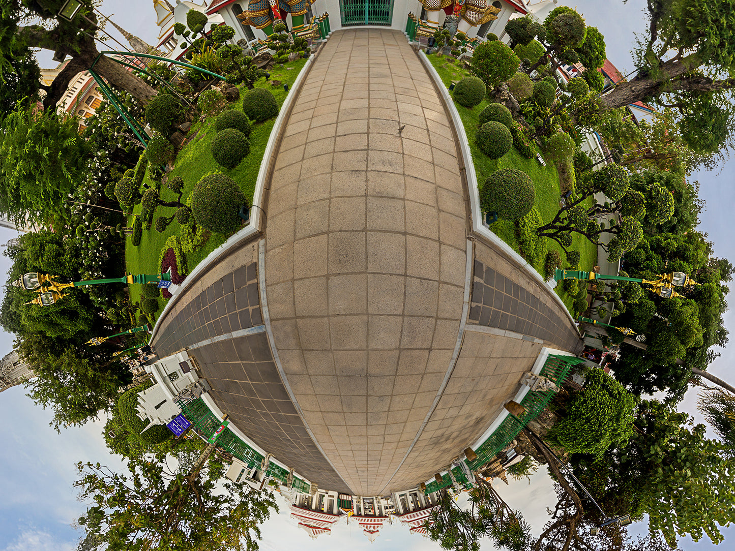 Wat Arun Planet